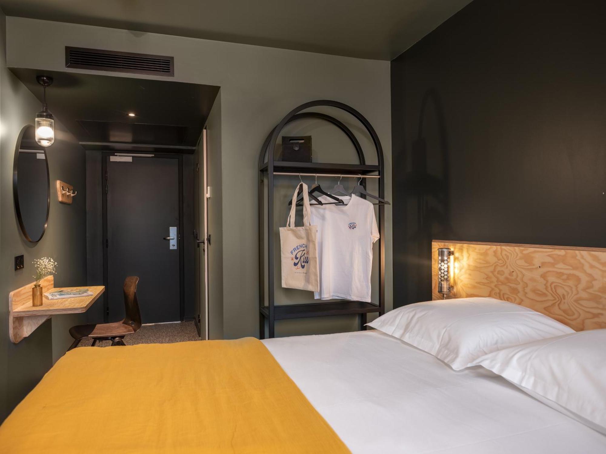 Готель Eklo Bordeaux Centre Bastide Екстер'єр фото